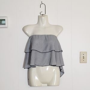 NWT Rosebullet Tieted Ruffle Crop Top